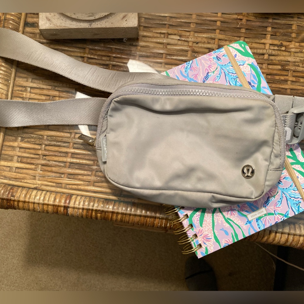 Lululemon belt bag